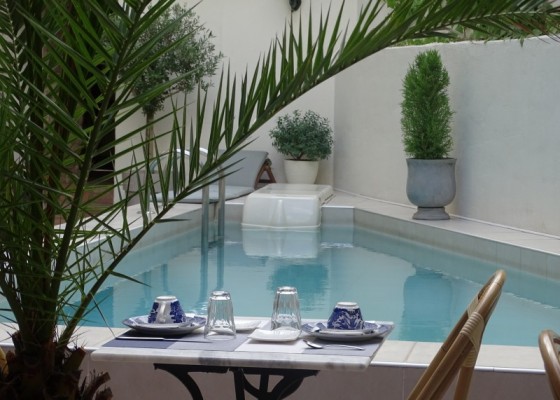 chambres charme piscine Montagnac Sète Pézenas Etang de Thau petit déjeuner